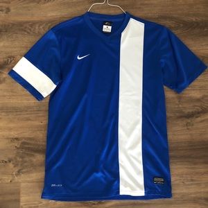 Nike DriFit Shirt